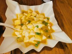 蟹粉嫩豆腐-日出青木·杭帮菜名店