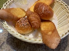 -山明水秀大饭店