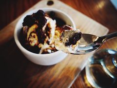 -ROAST coffee & eatery