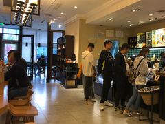 -星巴克臻选(威海威高广场店)