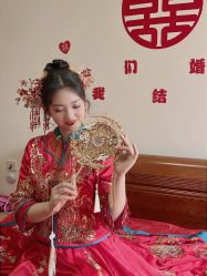 -莫小姐婚纱