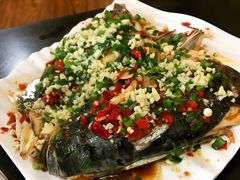 剁椒鱼头-老板娘串店·中餐&烧烤