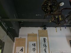 -荒岛实景沉浸密室(江汉路1店)