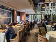 靠窗位-御宝轩(益丰·外滩源店)