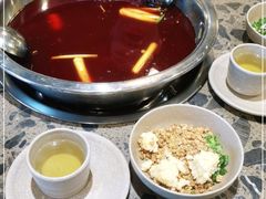 -肖肖酸萝卜鱼火锅(总店)