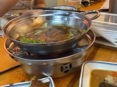 -明姨仔潮汕美食·碳炉猪脚·汕尾牛腩饭·起片鸡煲(起义路店)