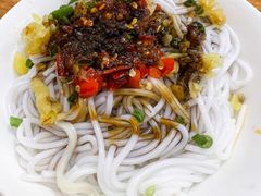 拌粉-老字号眼镜子煎包汤包店