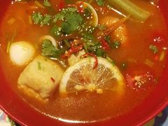 冬阴功汤-广州中心皇冠假日酒店-环市食坊·海鲜自助餐厅