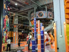 -嗨翻Hi-Fun竞技主题乐园·蹦床亲子生日轰趴(国光1937店)