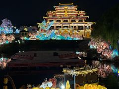 -淄博花灯齐彩城