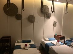 -新盈光·云会所(百丈东路店)