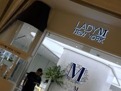 -星巴克臻选店(澳门伦敦人店)