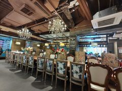 -领鲜活海鲜榴莲自助火锅(东门店)