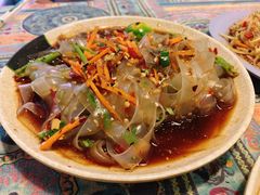 舂凉皮-半坡九号老挝冰咖啡