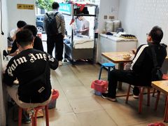 -刘老虎肉丸糊辣汤(总店)