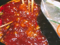 鸳鸯锅-两三事小郡肝串串香火锅(桂庙店)