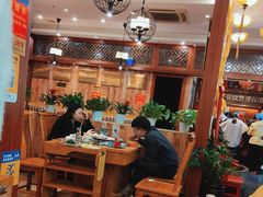 -巴国妹子毛肚火锅(蓝光悦城店)