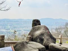 -灵岩山风景区