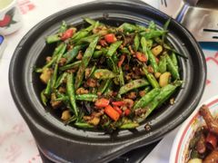 -堂瓦里·33年传统赣菜(第一街区店)