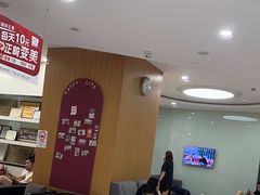 -雅悦齿科(顾村公园店)