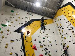 -问山MountQuest攀岩馆