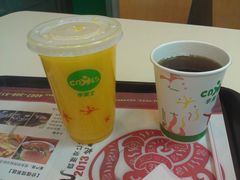 IMAG2376-华莱士·全鸡汉堡(宝丰路店)