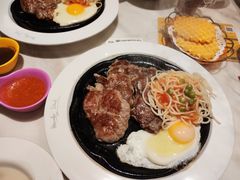 -豪客来牛排(中央花苑店)