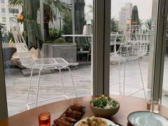 靠窗位-城市露台景观餐厅(淮海路店)