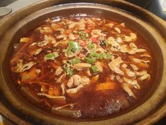 肥肠牛蛙砂锅-马头巷·食景园(苏州总店)