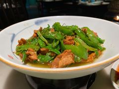 辣椒炒宁乡花猪肉-佬麻雀·剁椒鱼头(京基KK One店)