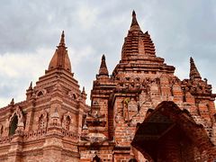 -一寨两国风景区