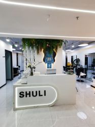 -V7 HAIR SALON
