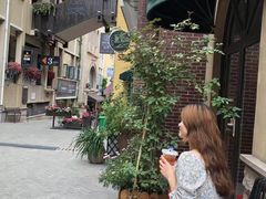 -鲁邦国际风情街(麦世达韩国精品百货店)