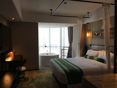 -深圳罗湖东门步行街亚朵X酒店