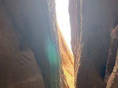 -波浪谷