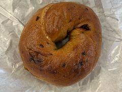 肉桂提子贝果-HOLY BAGEL(苏河店)