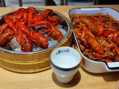 冰镇龙虾-聚汇三少·龙虾·中餐厅(莫邪路新天地店)