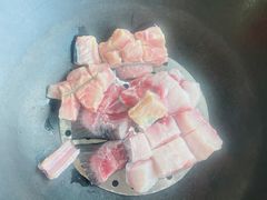青鱼-老刘生态大鱼坊铁锅炖鱼(赛马场店)