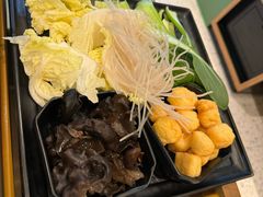 -一席地·本地鸡窝·杭帮鸡火锅(萧山银隆百货店)