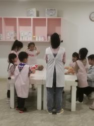 -成都星期8小镇(江宁南路店)