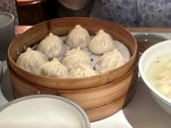 -馋三尺蟹粉小笼(人民广场店)