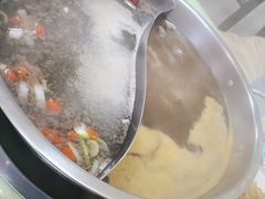 -荣吉招牌自助骨头锅(顾乡店)
