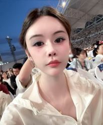 -红馆妆造(中央大街店)