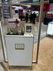 -奥伦纳素Erno Laszlo