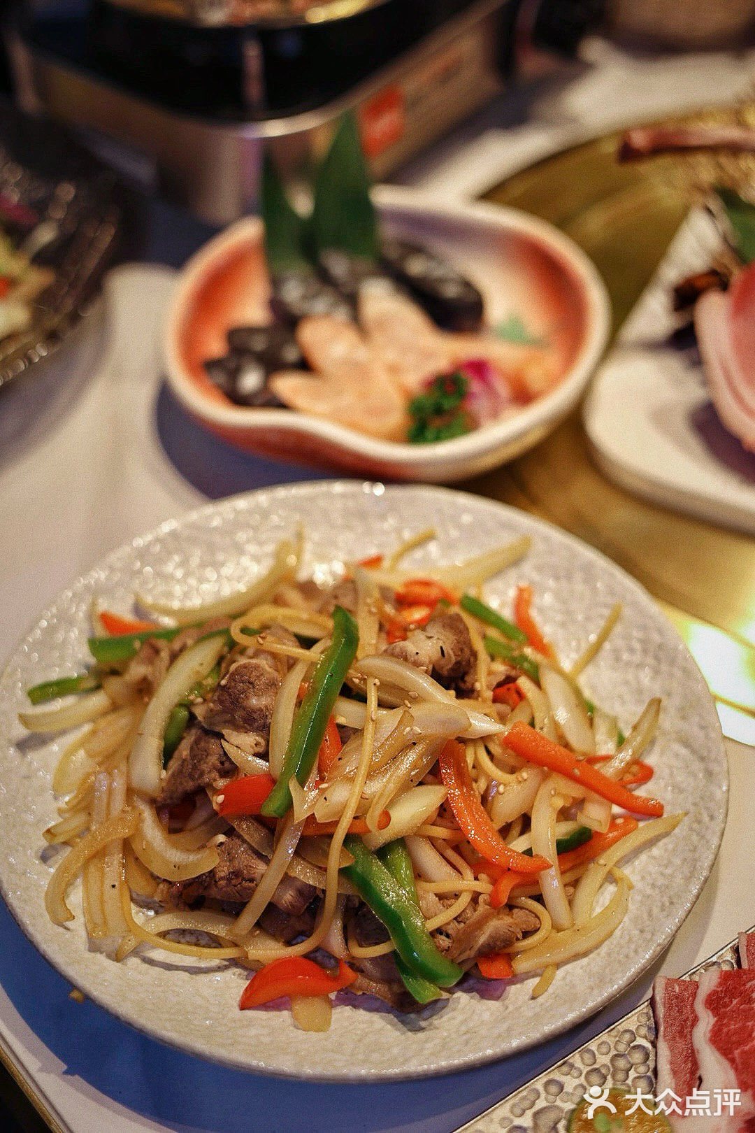 他家干式熟成牛肉的保鲜技术很牛，最大程度锁住汁水