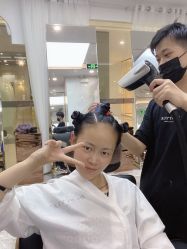 -DIAN DIAN SALON点点