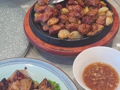 -海派美食·家宴海鲜青岛菜·石锅鲽鱼头(东方城店)