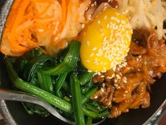 牛肉石锅拌饭-热血兄弟·炭火烤肉(融侨中心店)