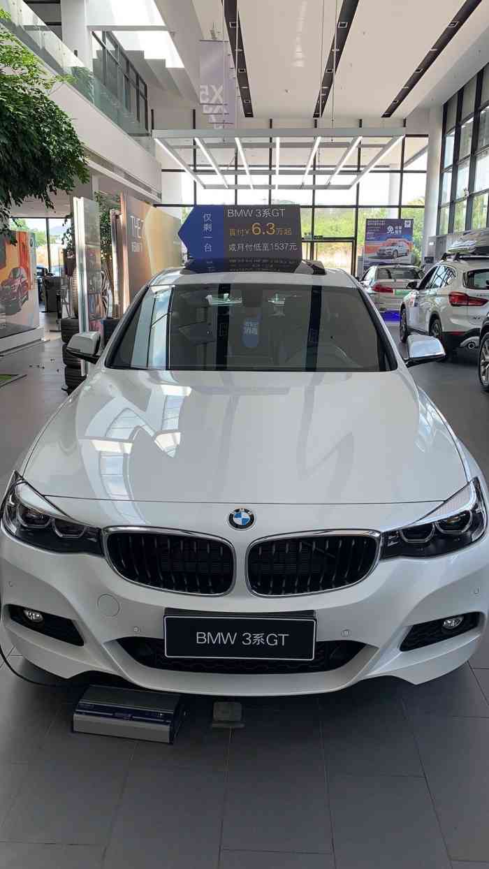 三亚粤宝宝马4s店(天涯店)-"以前刚建好来过几次做保养,真心觉得不错