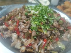 -廖哥泡椒兔(峨眉店)